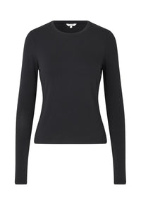 Christina-M_Black_Packshot_0