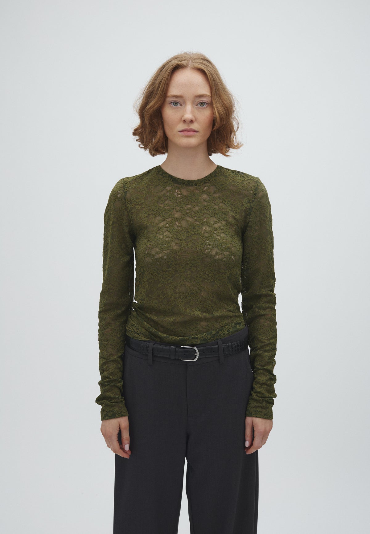 Raine-M_Smoked Olive_Model_1