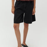 Talina-M_Rebel Black_Model_1