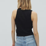 Jaxson U-M_Black_Model_2