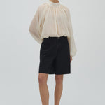 Talina-M_Rebel Black_Model_0