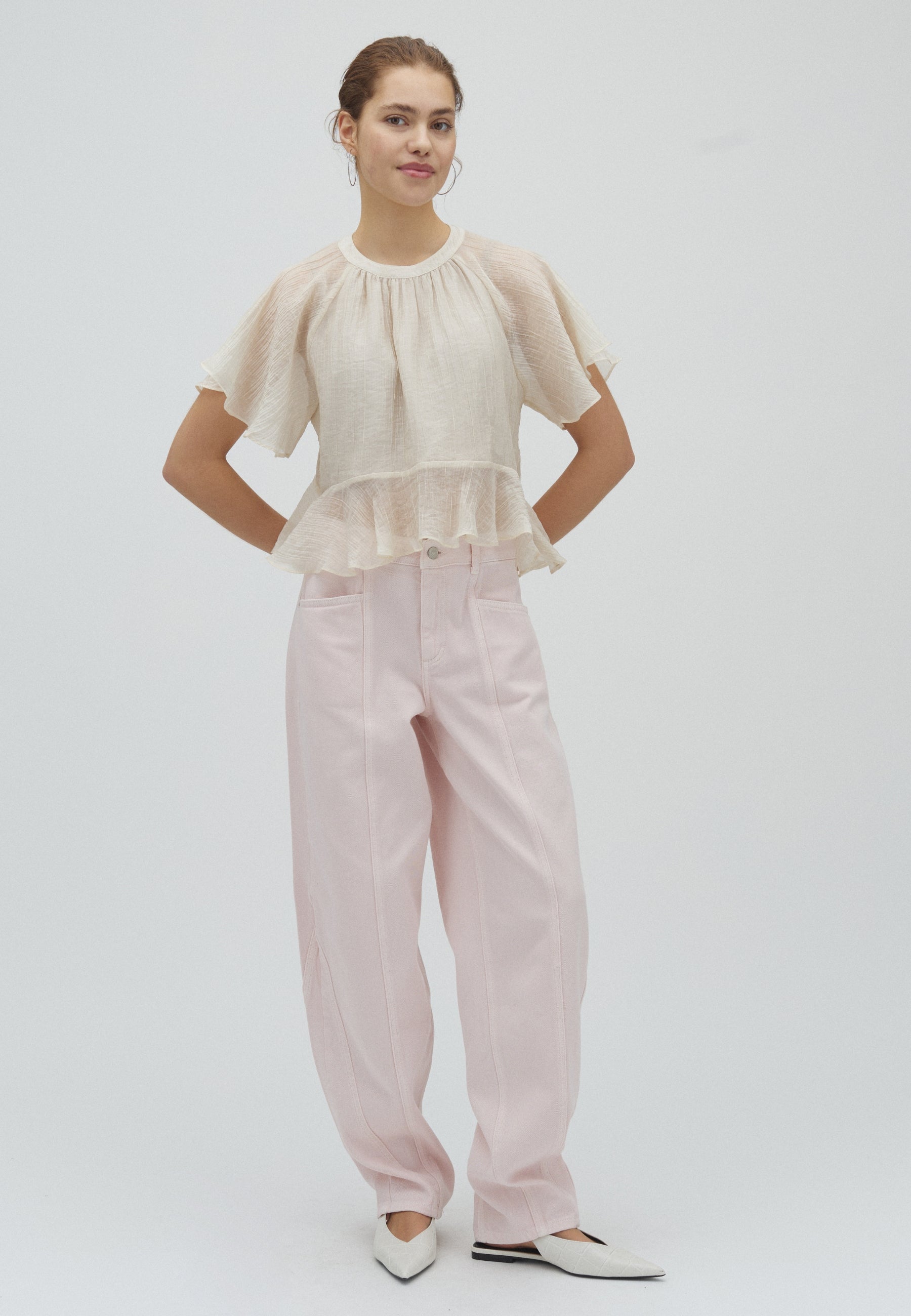 Almira-M_Super Pale Pink_Model_0
