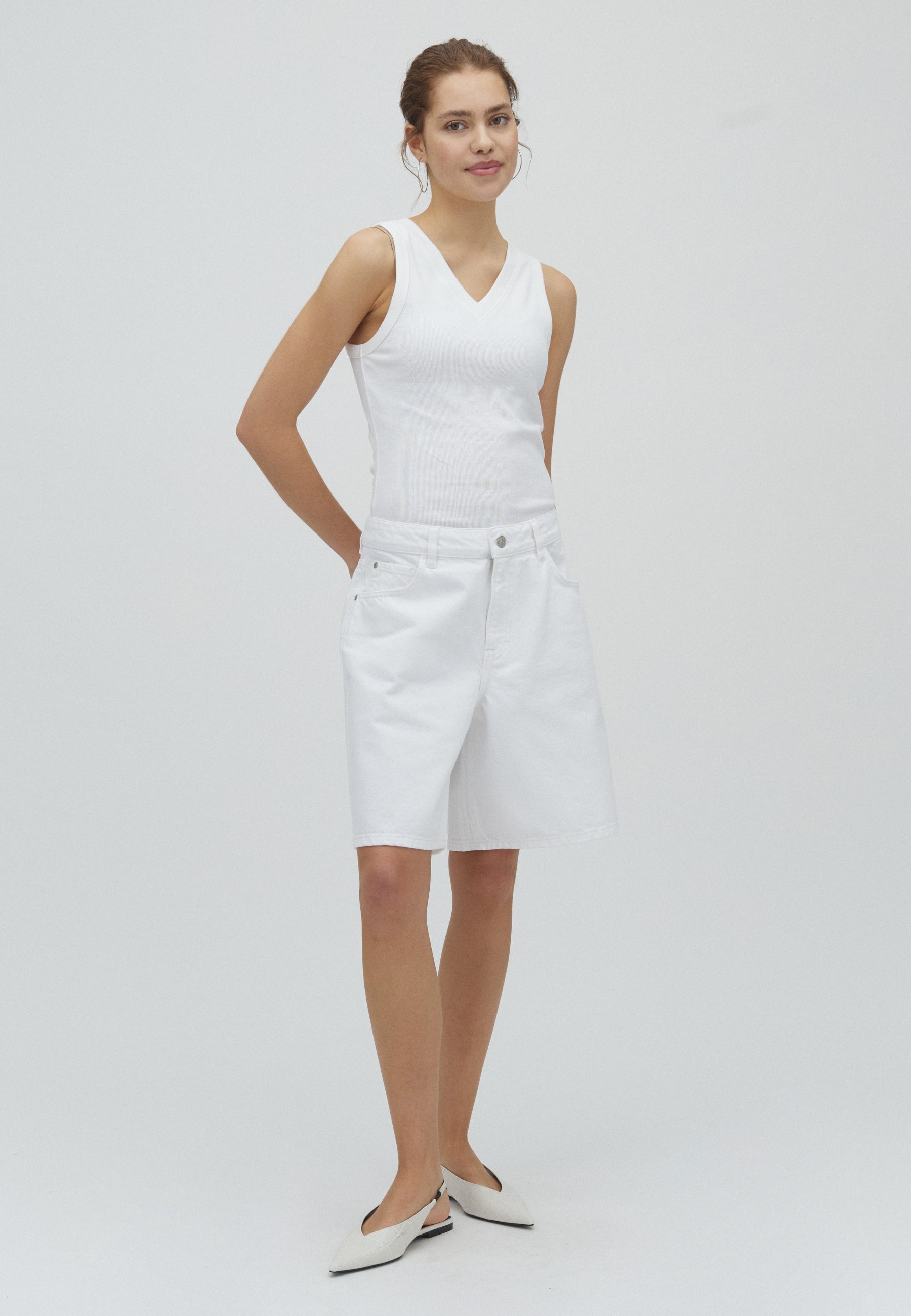 ‪‪ririma様　short pants white Talina-M Shorts - White