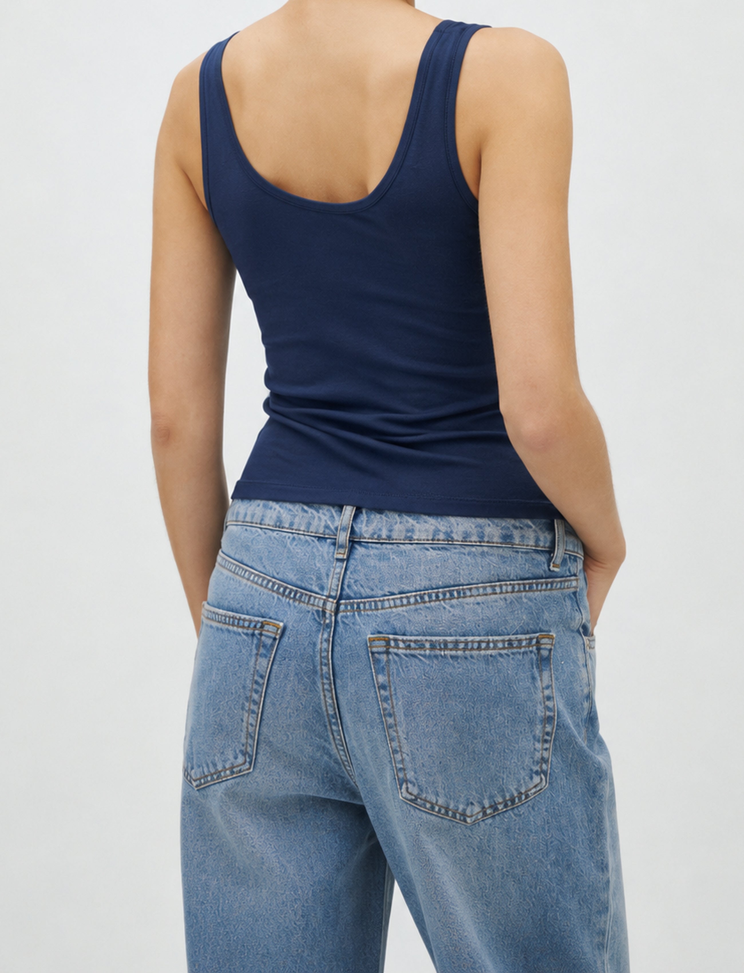 Sina_Navy Blue_Model_1