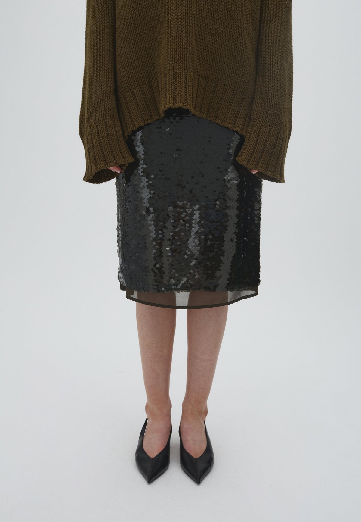 Araya-M_Smoked Olive_Model_1