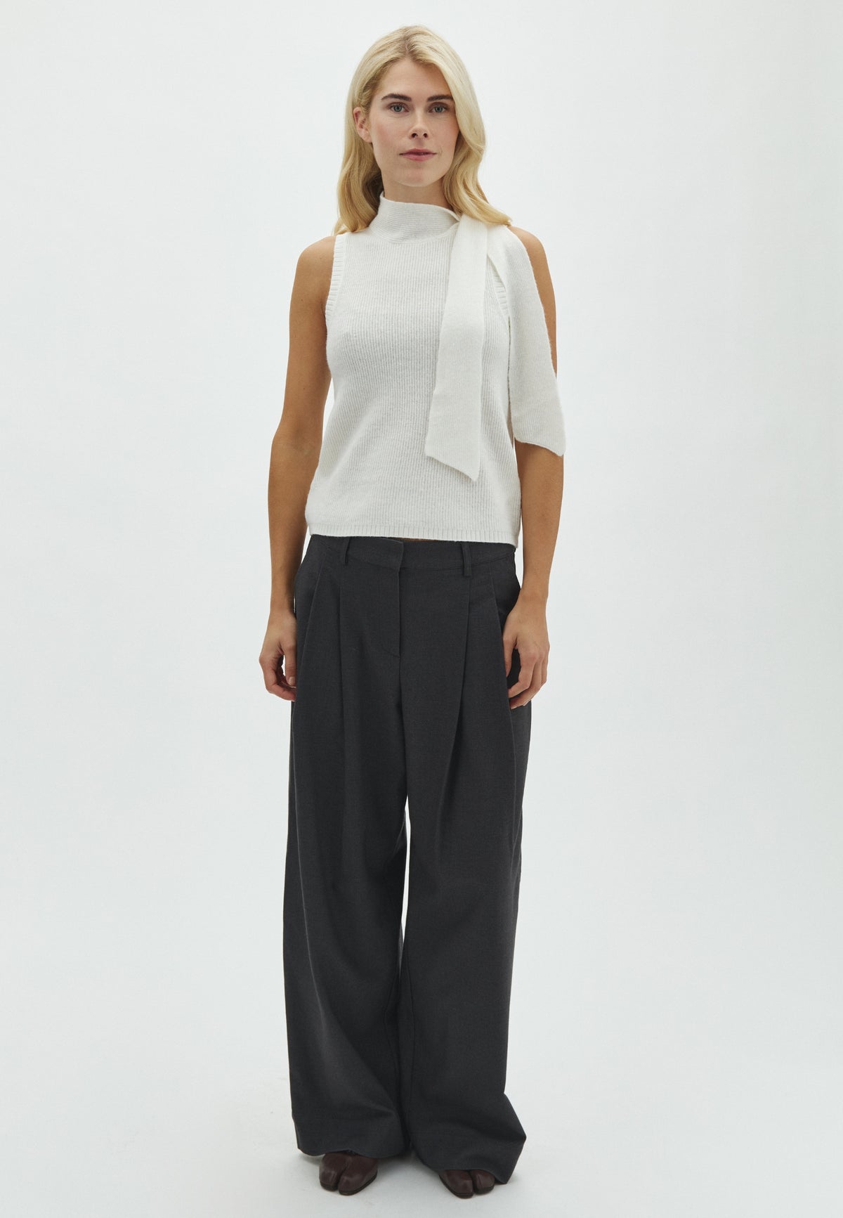 Fine-M_Cloud Cream_Model_3