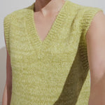 Allia-M_Light Pear Melange_Video_5